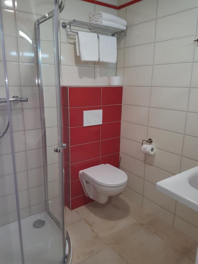 Penzion Valkoun-Lilienfeld Karlovy Vary Luaran gambar